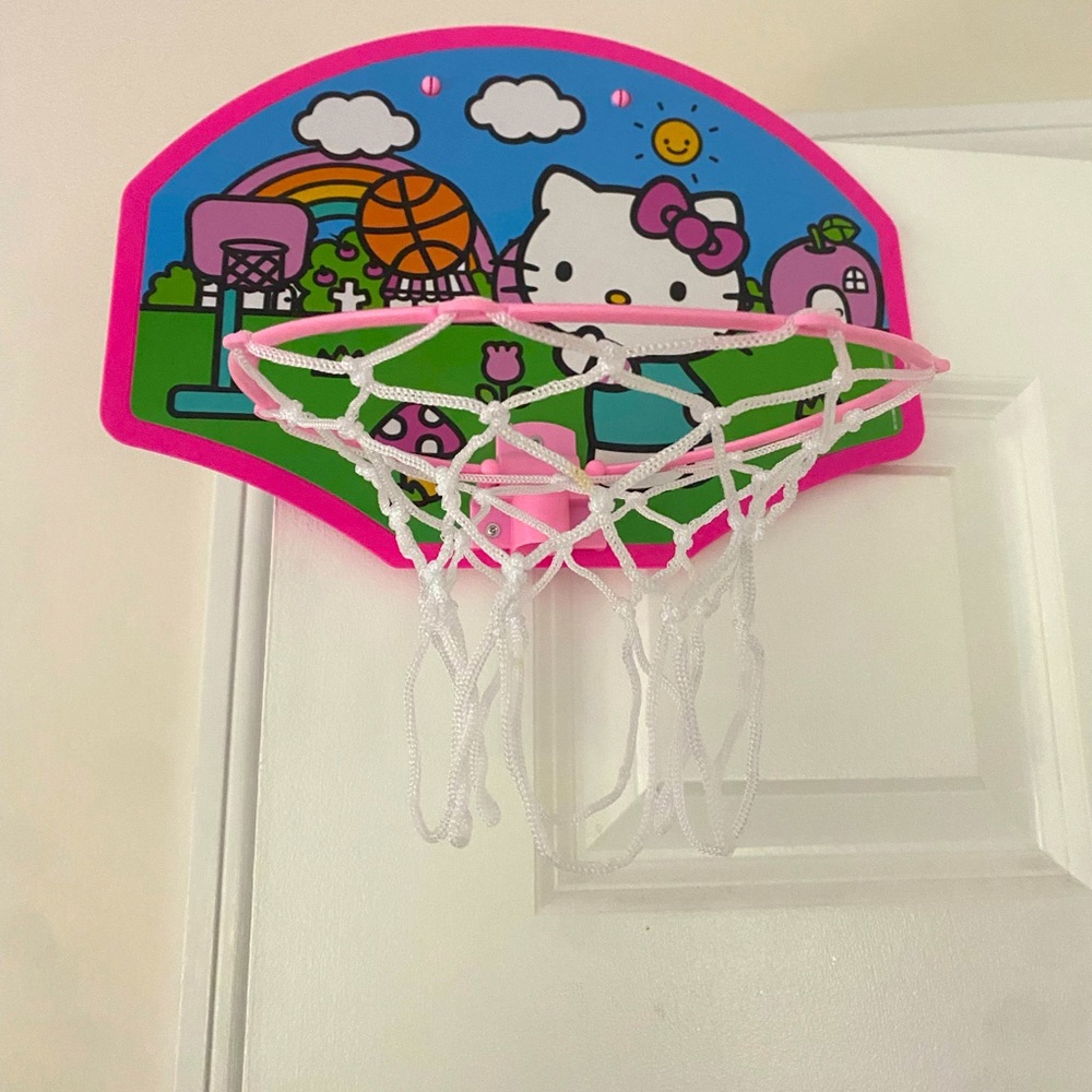 Hello Kitty Door Basketball Hoop & Ball